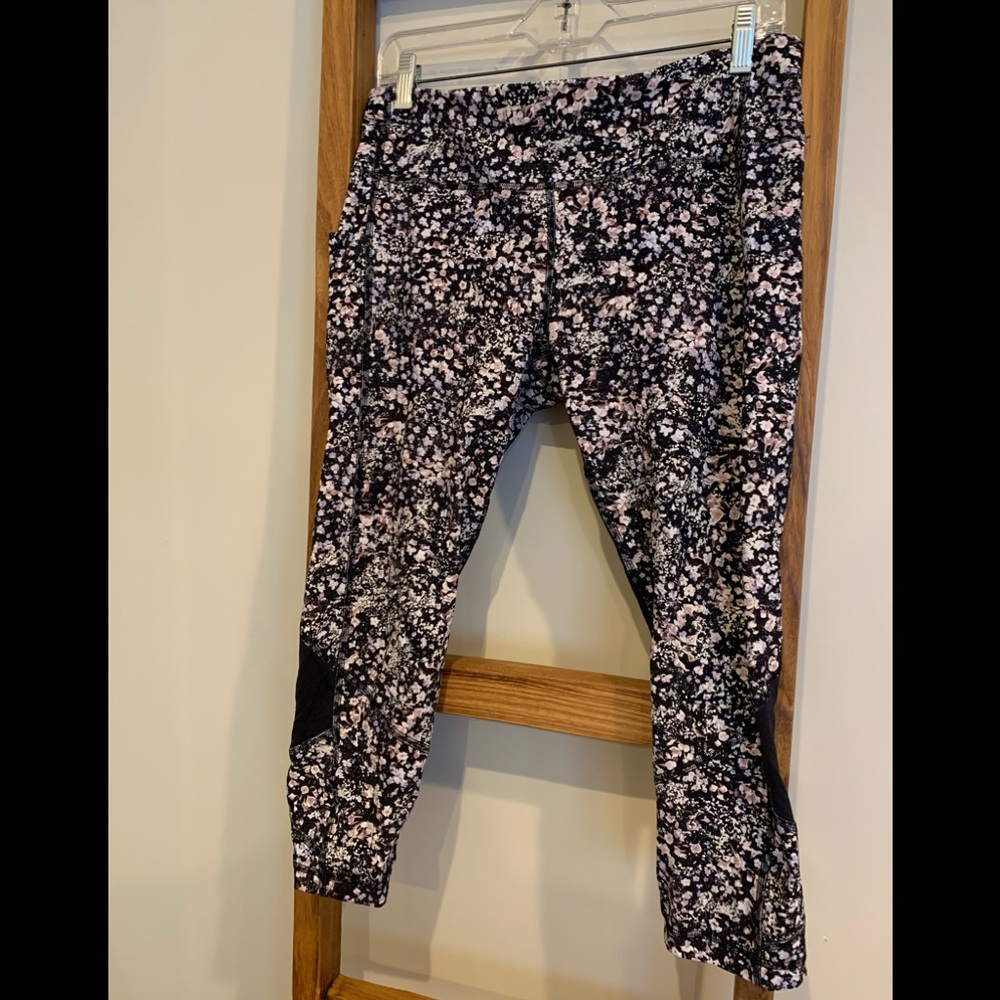 Lululemon Pace Rival Crop, 22in, sz 10, floral